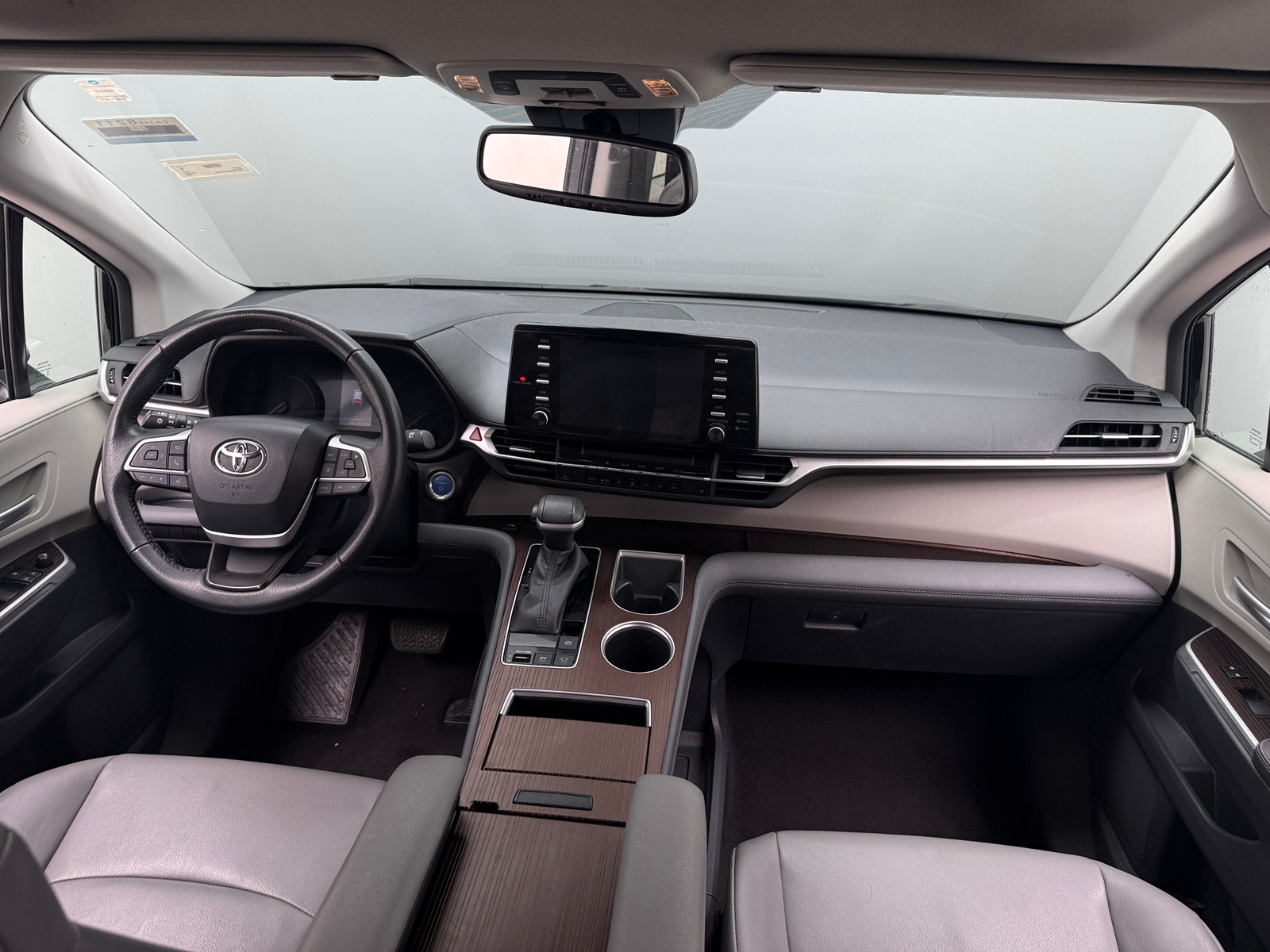 Thumbnail: 2022 Toyota Sienna - 2