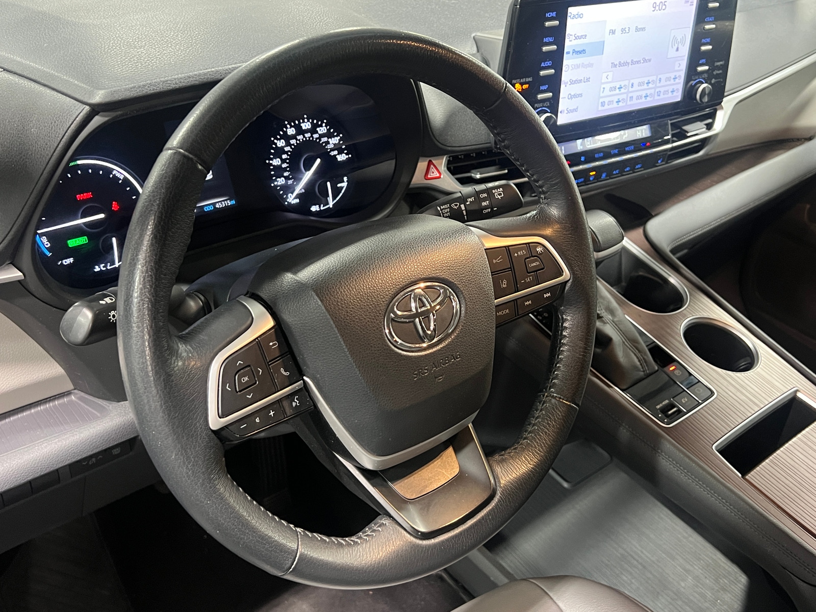 Thumbnail: 2022 Toyota Sienna - 4