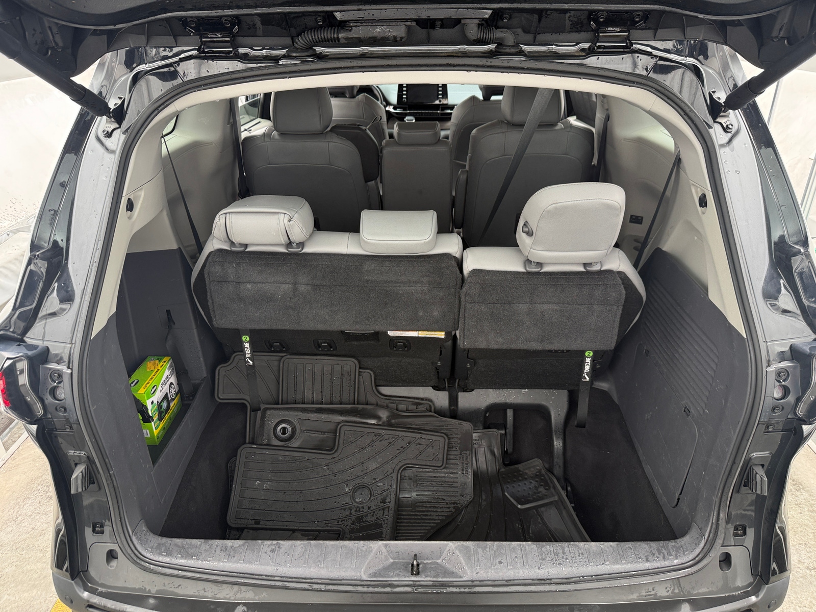 Thumbnail: 2022 Toyota Sienna - 6