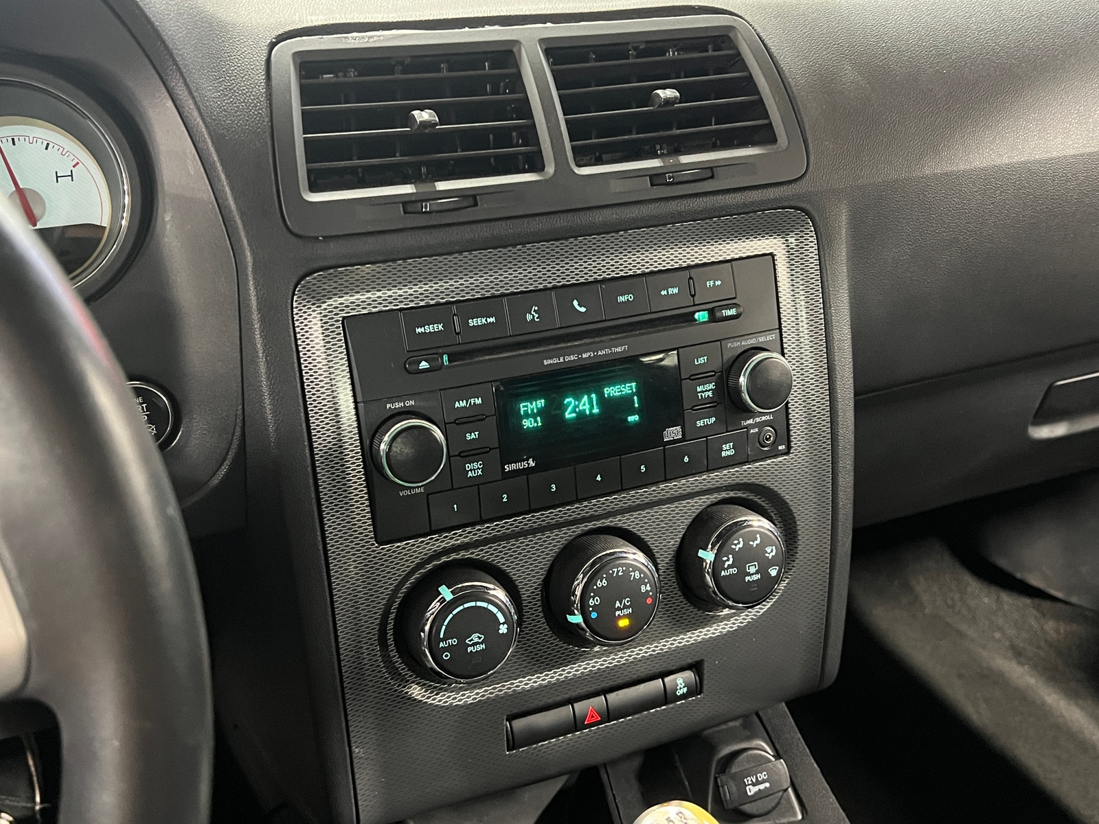 Thumbnail: 2014 Dodge Challenger - 3