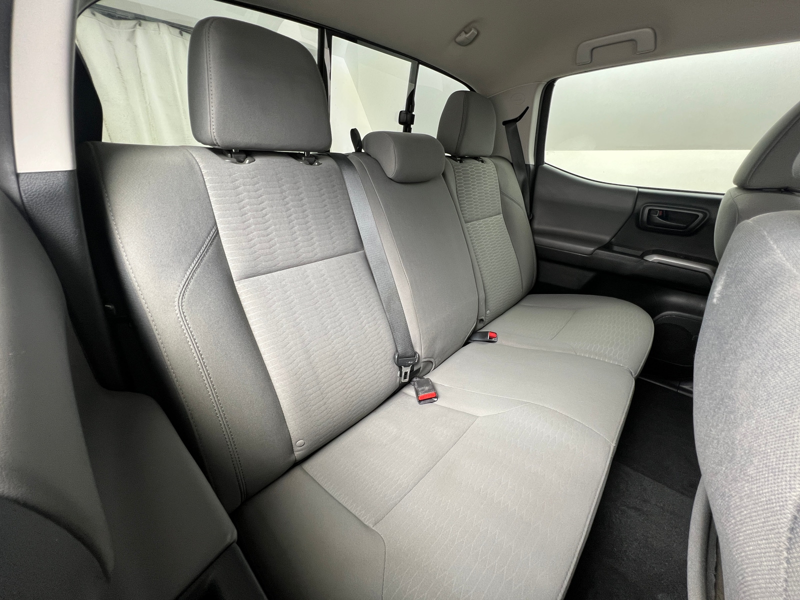 Thumbnail: 2017 Toyota Tacoma - 6