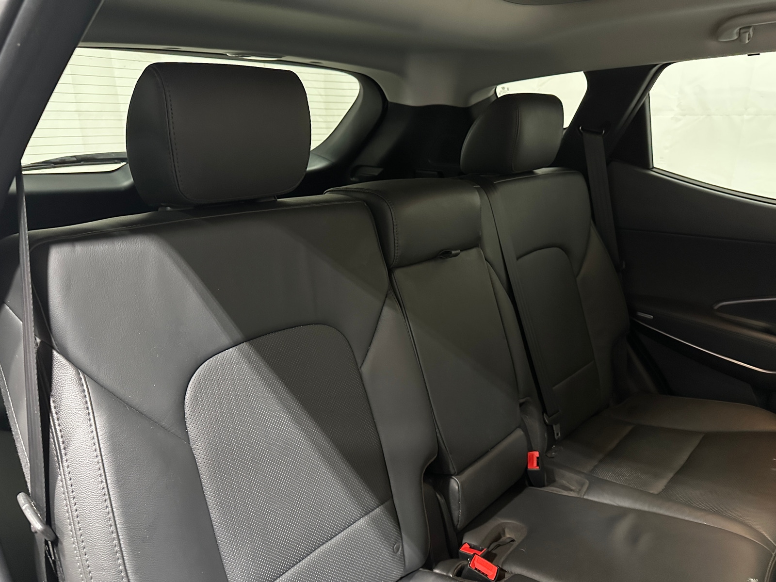 Thumbnail: 2017 Hyundai Santa Fe - 5