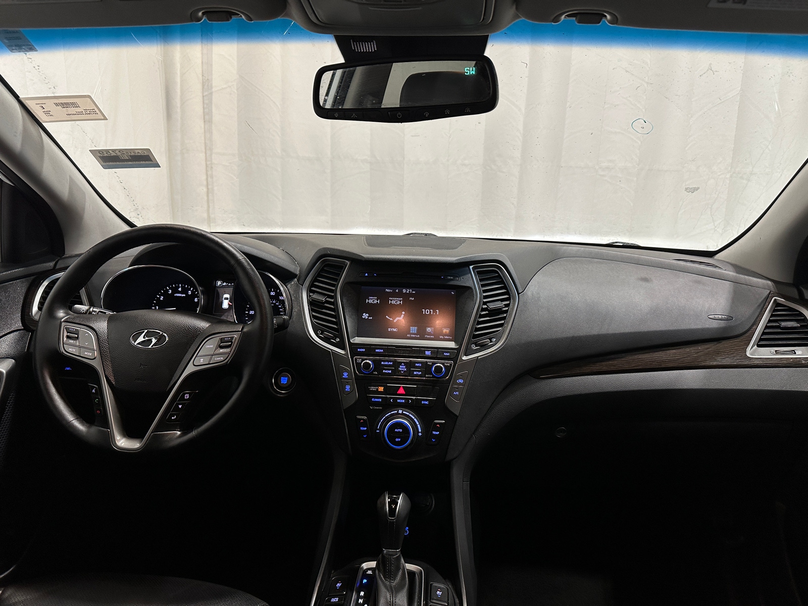 Thumbnail: 2017 Hyundai Santa Fe - 2