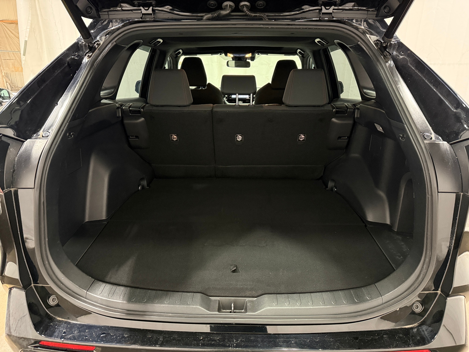 Thumbnail: 2021 Toyota RAV4 - 7