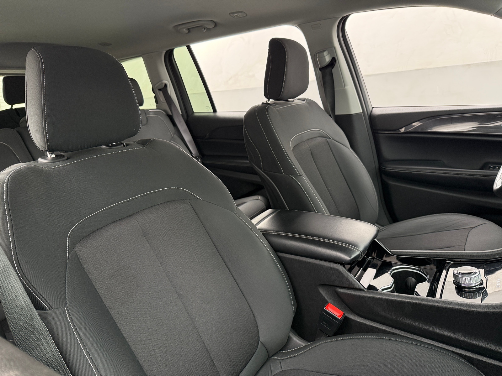 Thumbnail: 2023 Jeep Grand Cherokee L - 2