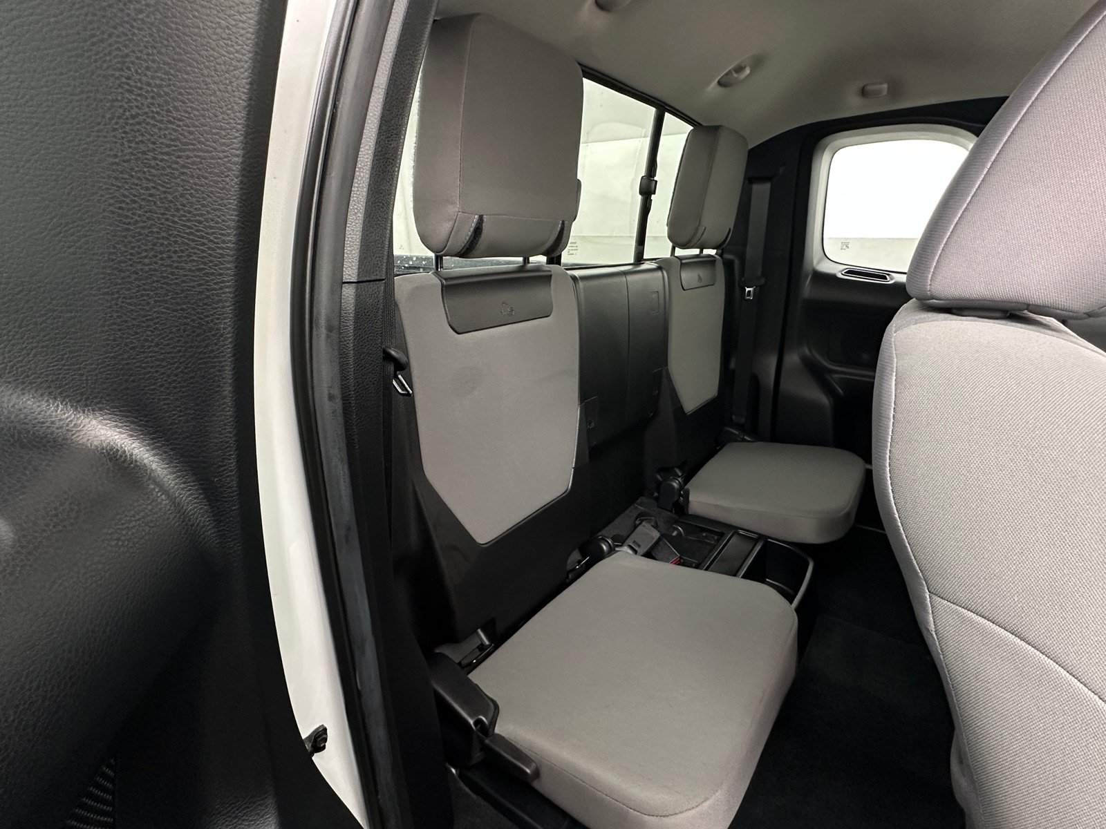 Thumbnail: 2022 Toyota Tacoma - 6