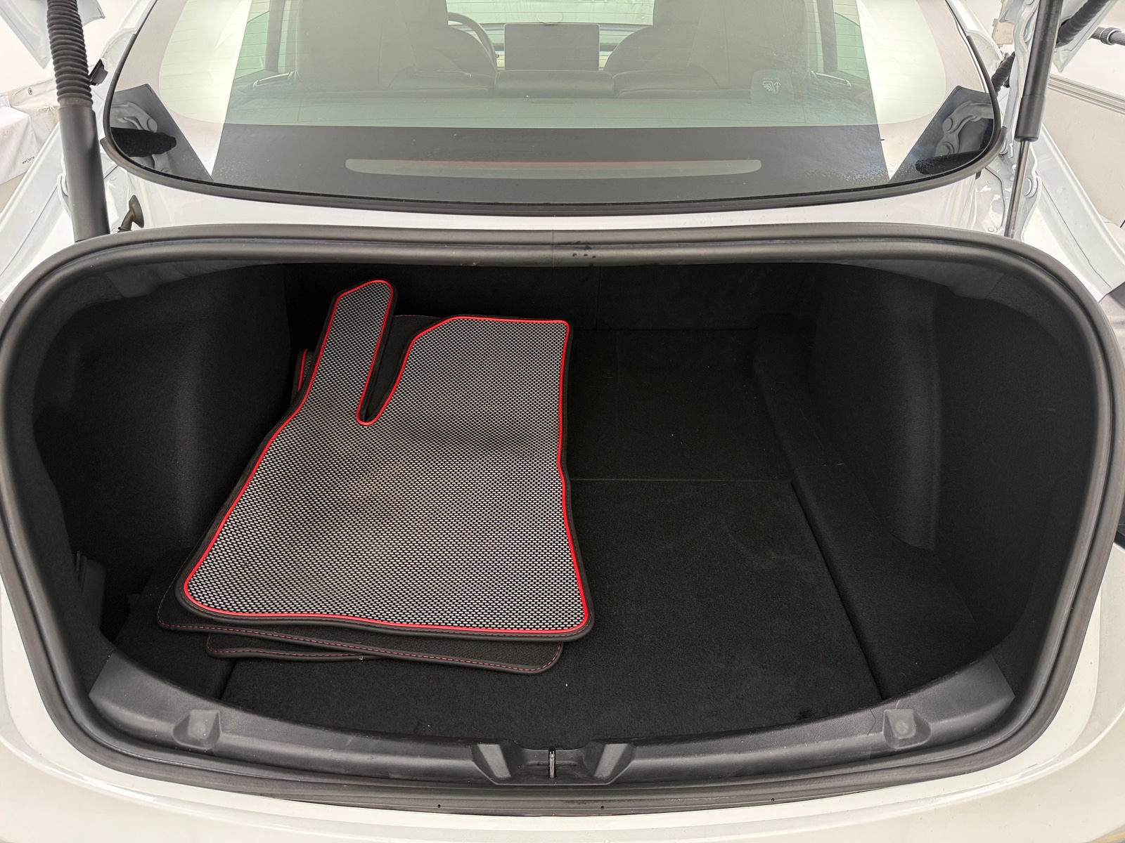 Thumbnail: 2022 Tesla Model 3 - 6