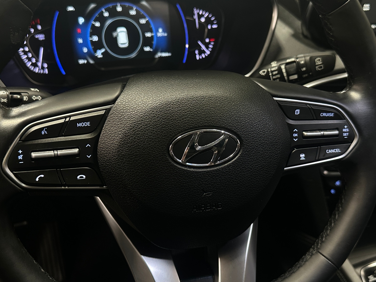 Thumbnail: 2020 Hyundai Santa Fe - 4