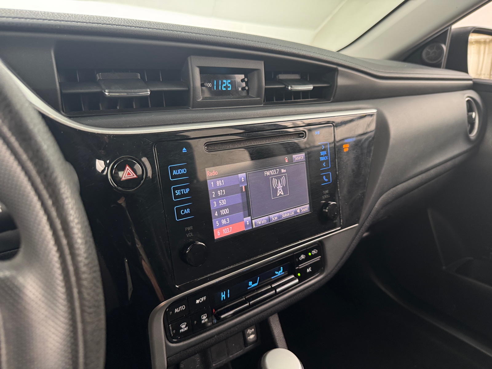 Thumbnail: 2019 Toyota Corolla - 4