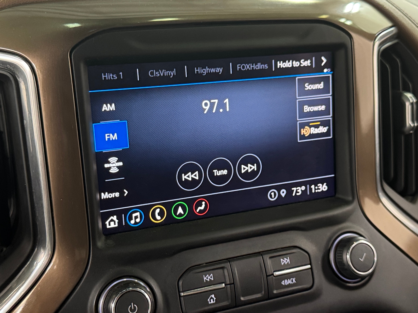 Thumbnail: 2021 Chevrolet Silverado 1500 - 3