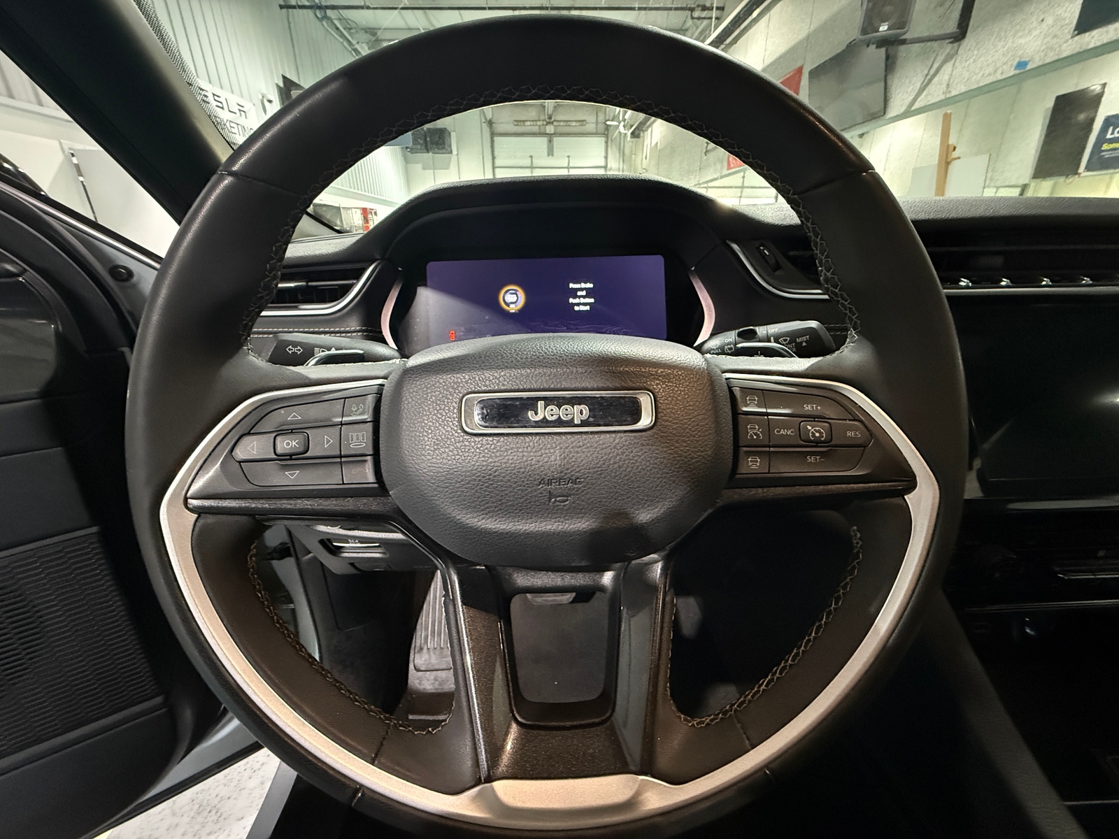 Thumbnail: 2023 Jeep Grand Cherokee - 4