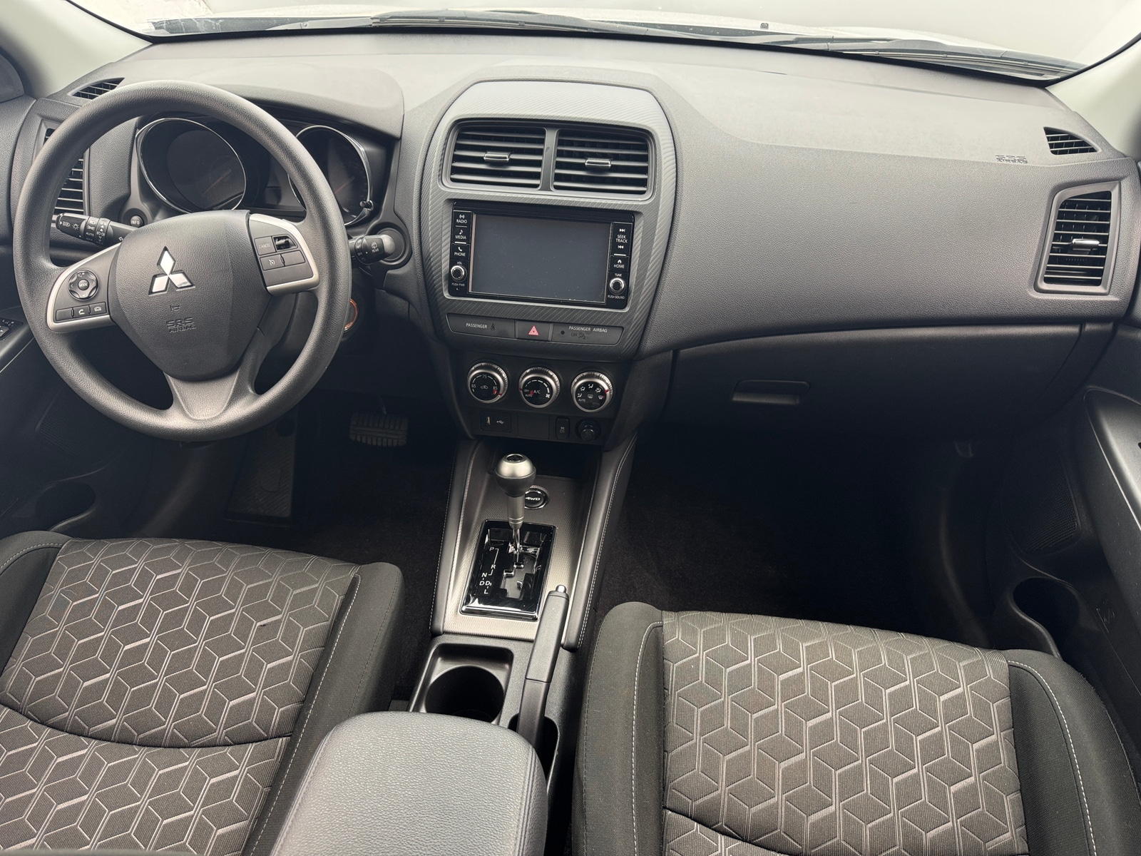 Thumbnail: 2024 Mitsubishi Outlander Sport - 3