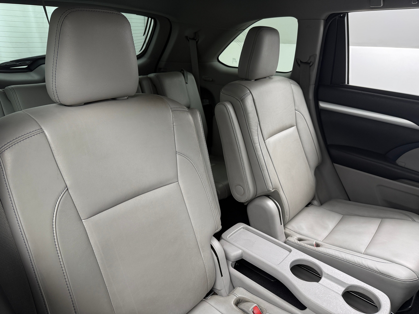 Thumbnail: 2018 Toyota Highlander - 5