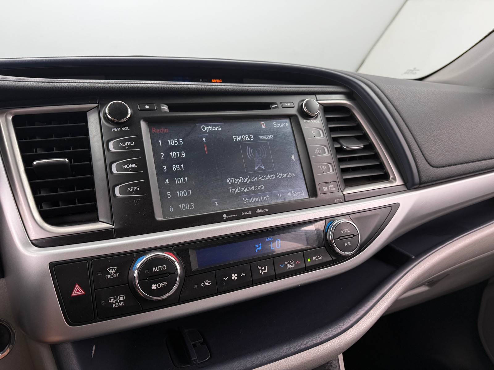 Thumbnail: 2018 Toyota Highlander - 3