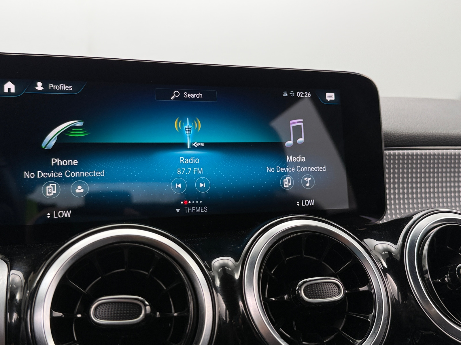 Thumbnail: 2022 Mercedes-Benz GLB - 3