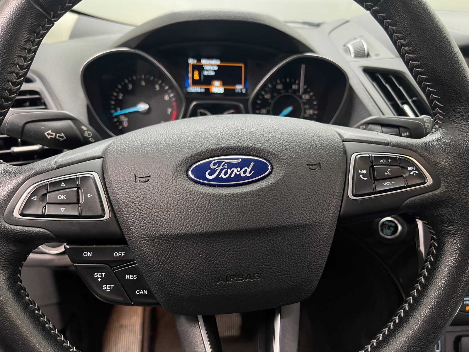 Thumbnail: 2019 Ford Escape - 4