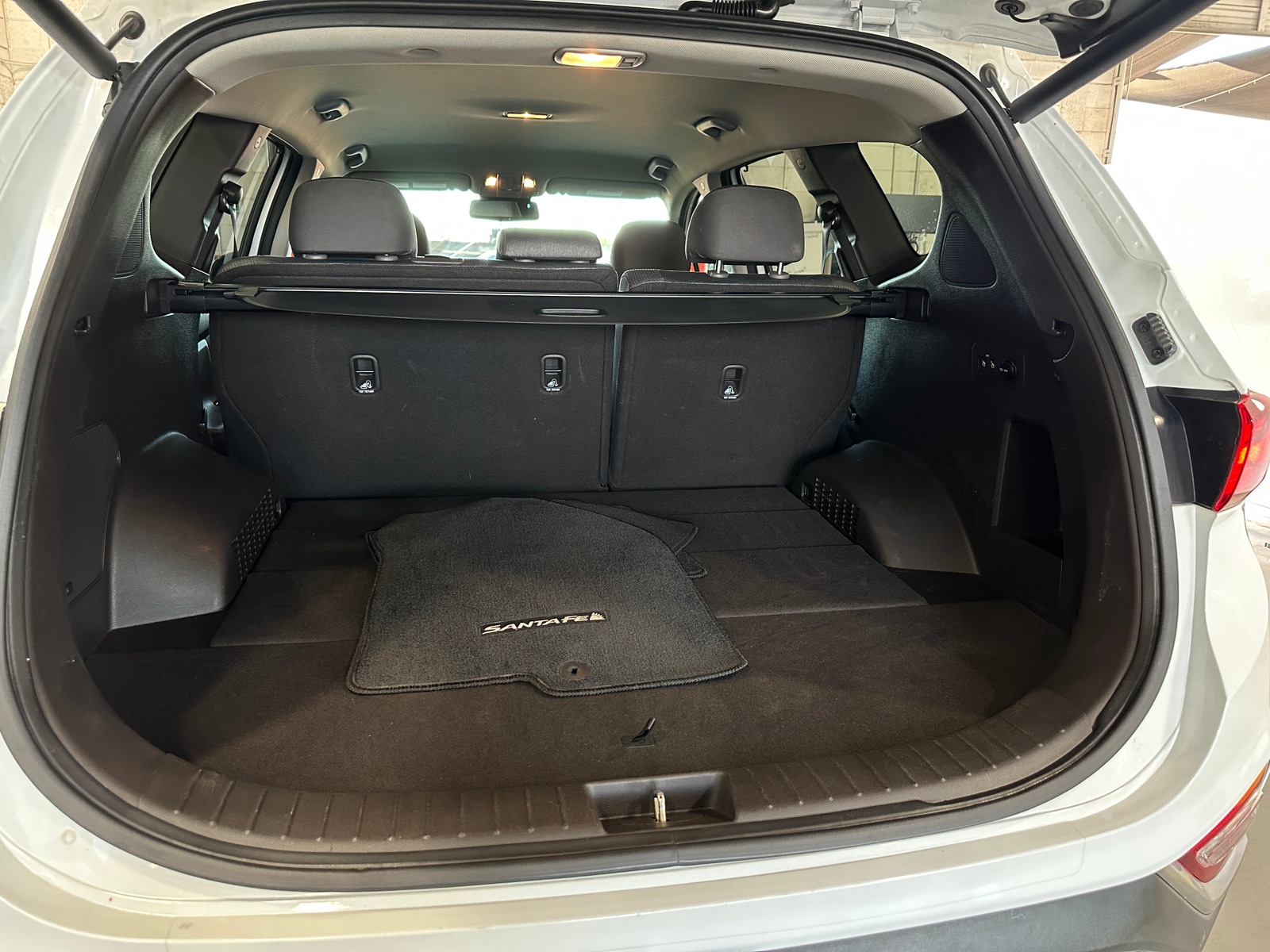 Thumbnail: 2020 Hyundai Santa Fe - 7