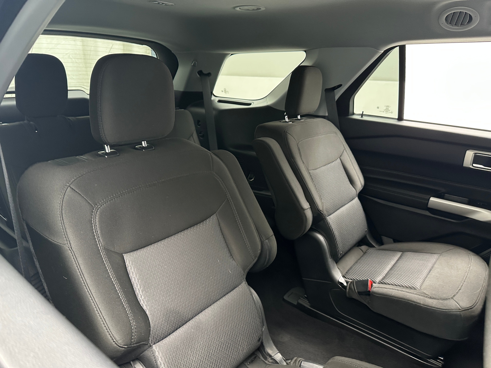 Thumbnail: 2022 Ford Explorer - 6