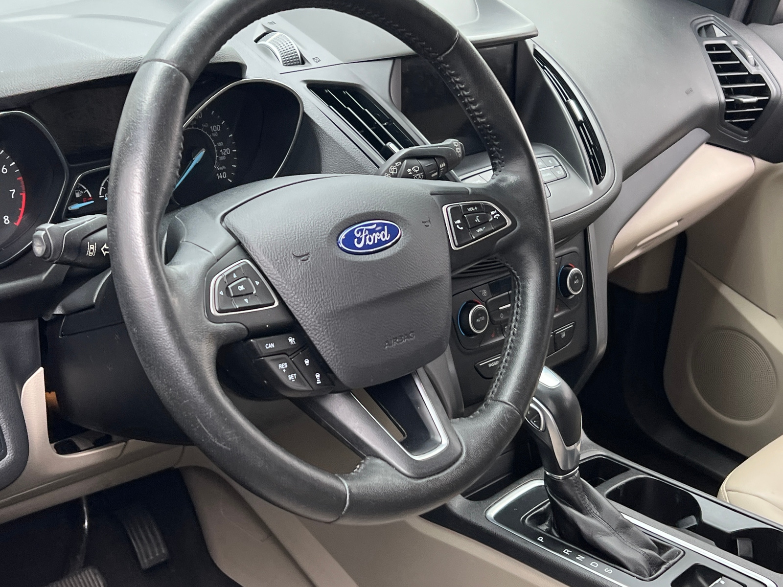 Thumbnail: 2019 Ford Escape - 4