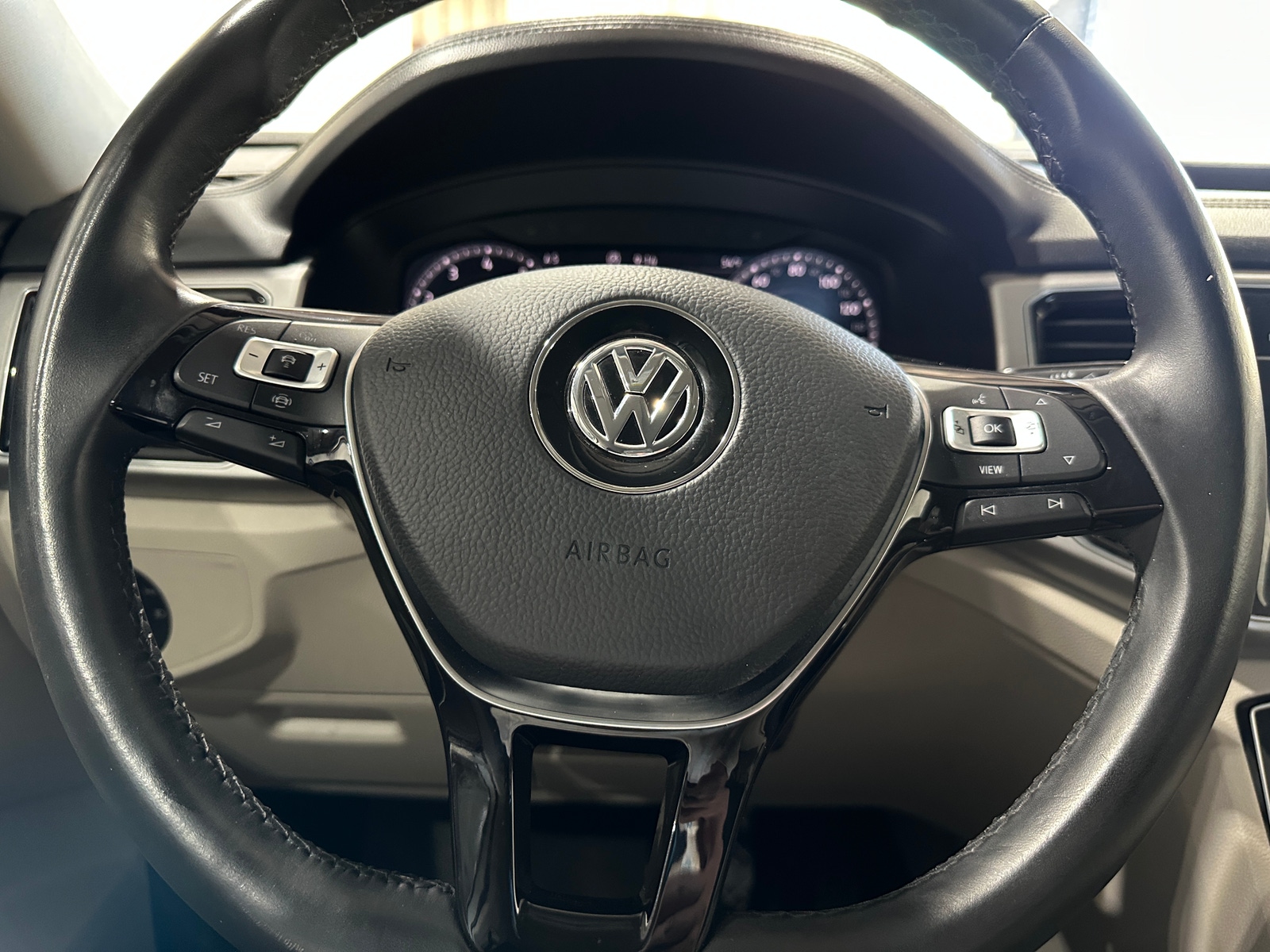 Thumbnail: 2019 Volkswagen Atlas - 4