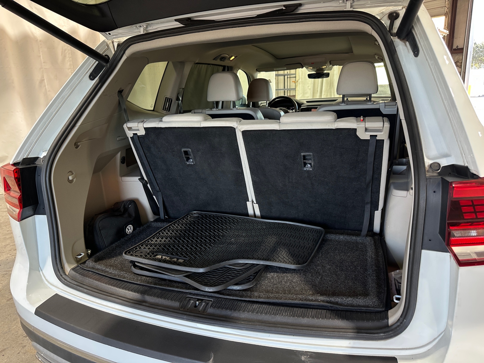 Thumbnail: 2019 Volkswagen Atlas - 6