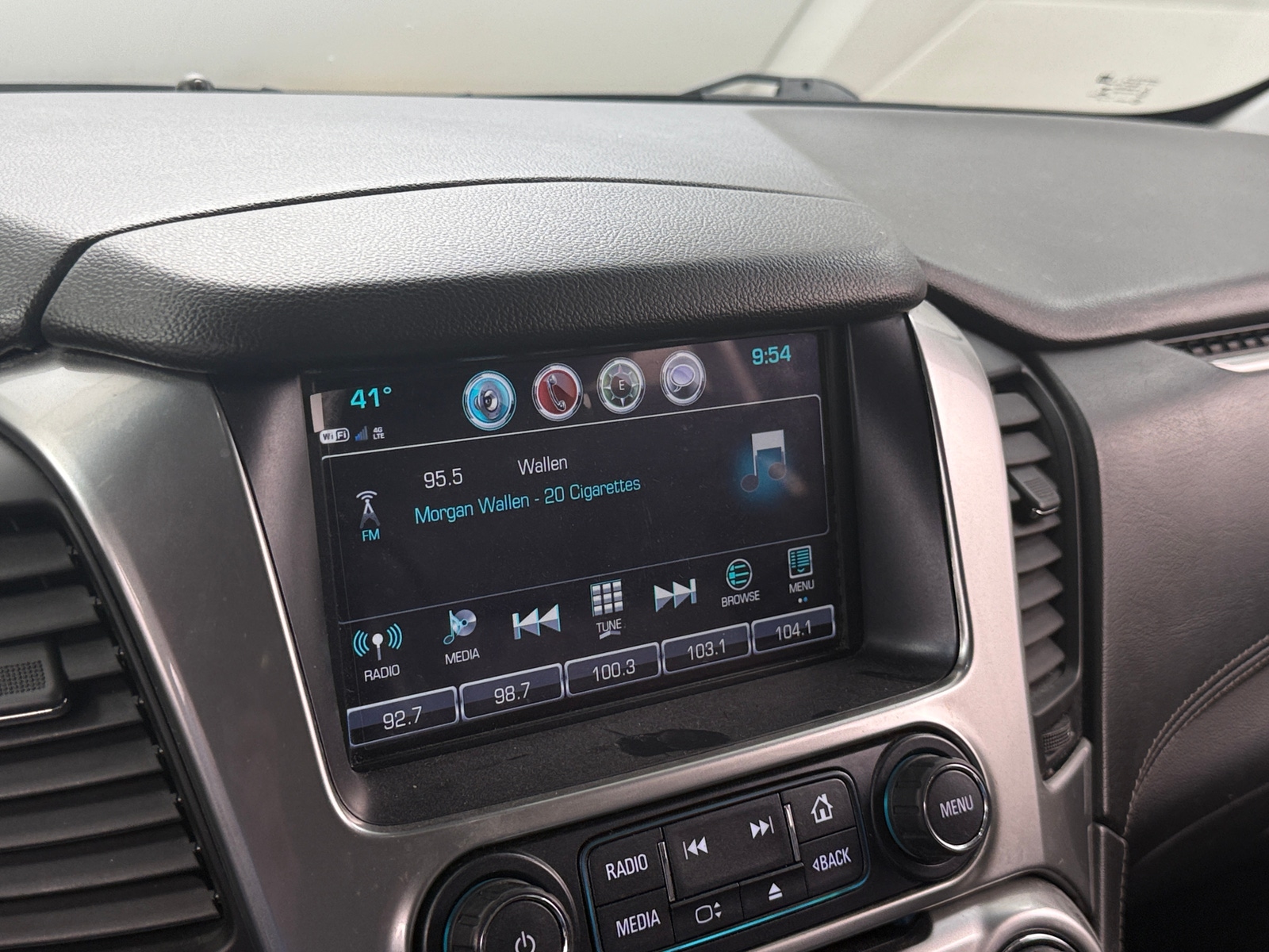 Thumbnail: 2018 Chevrolet Tahoe - 3