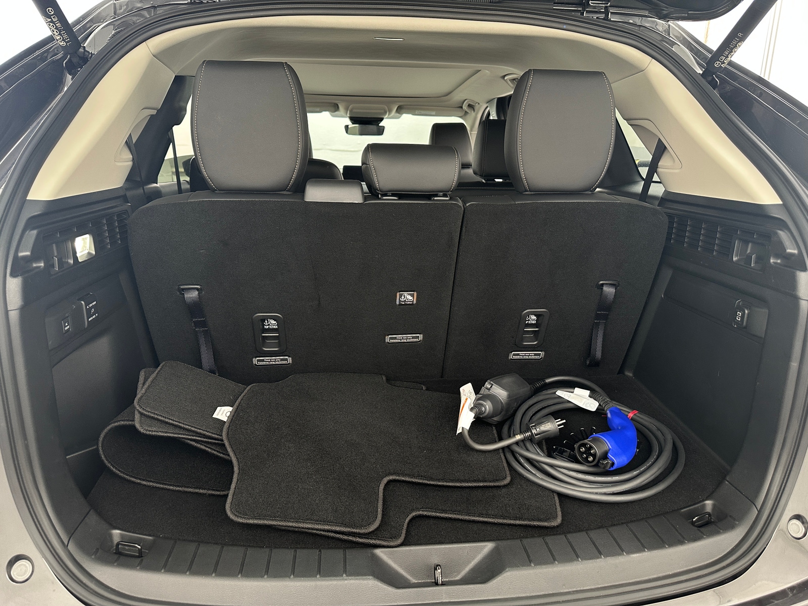 Thumbnail: 2024 Mazda CX-90 - 6