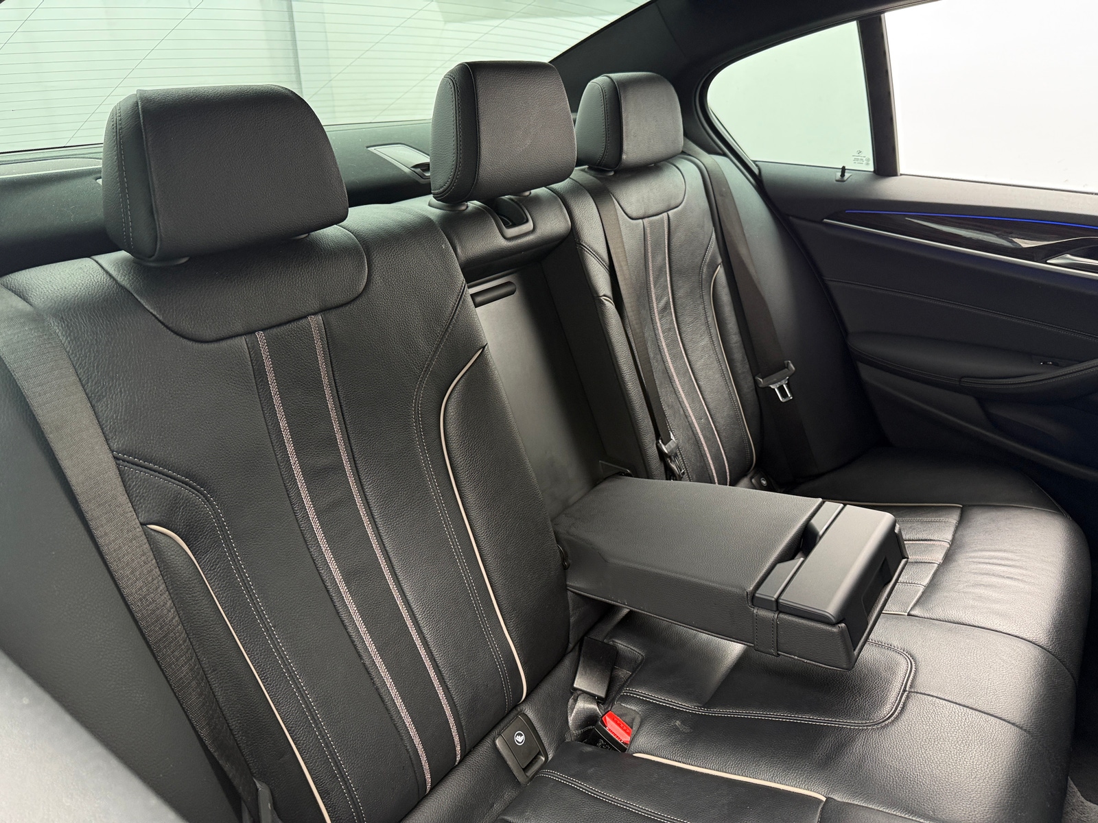 Thumbnail: 2021 BMW 5 Series - 5