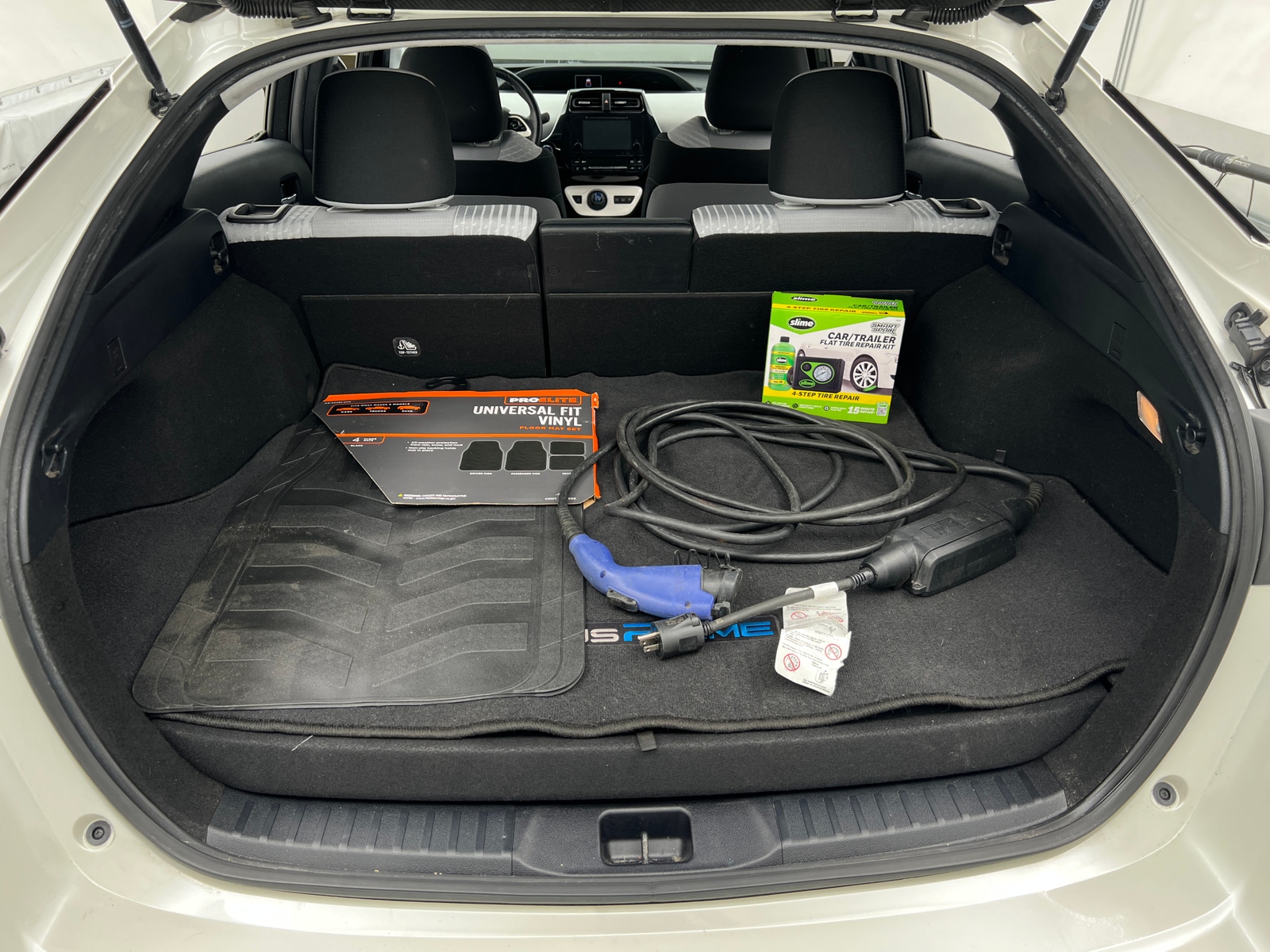 Thumbnail: 2017 Toyota Prius Prime - 7