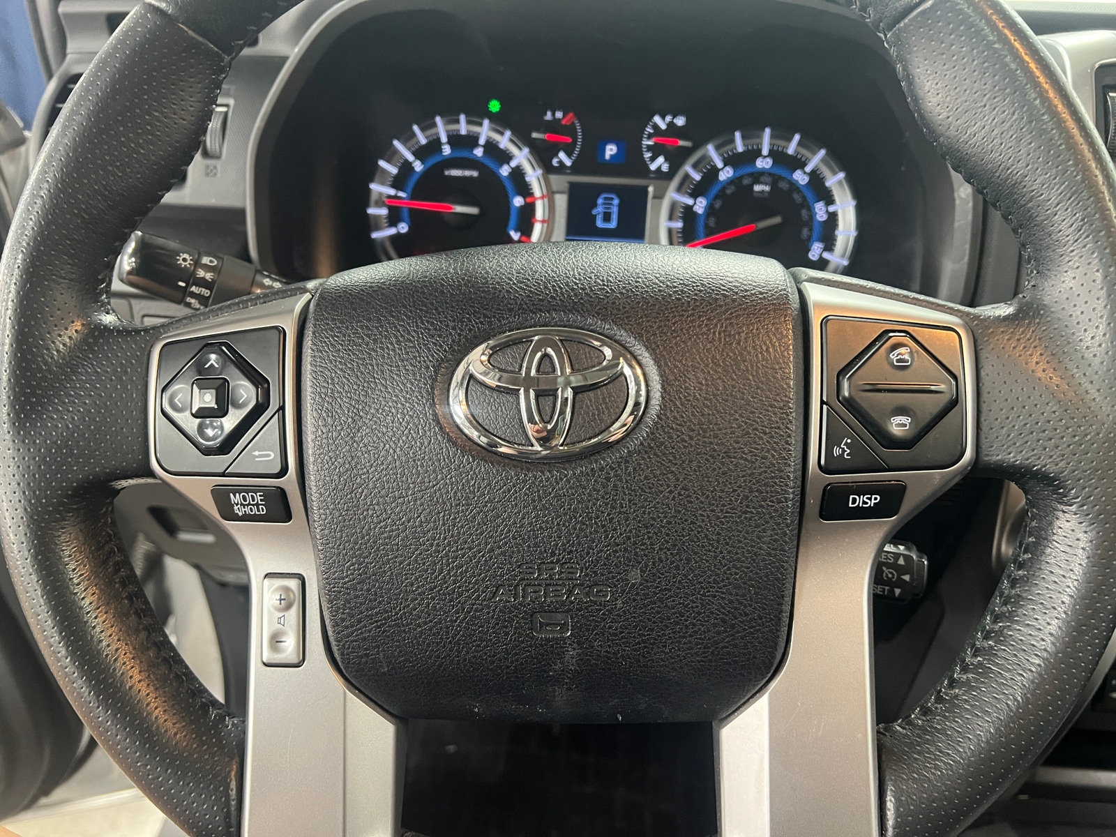 Thumbnail: 2015 Toyota 4Runner - 5