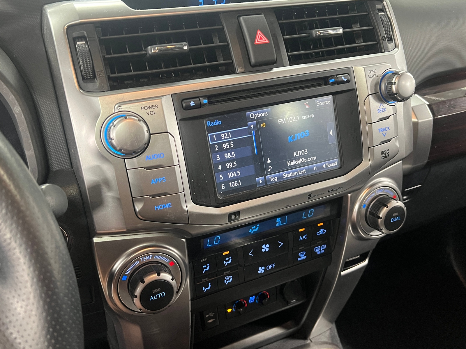 Thumbnail: 2015 Toyota 4Runner - 4