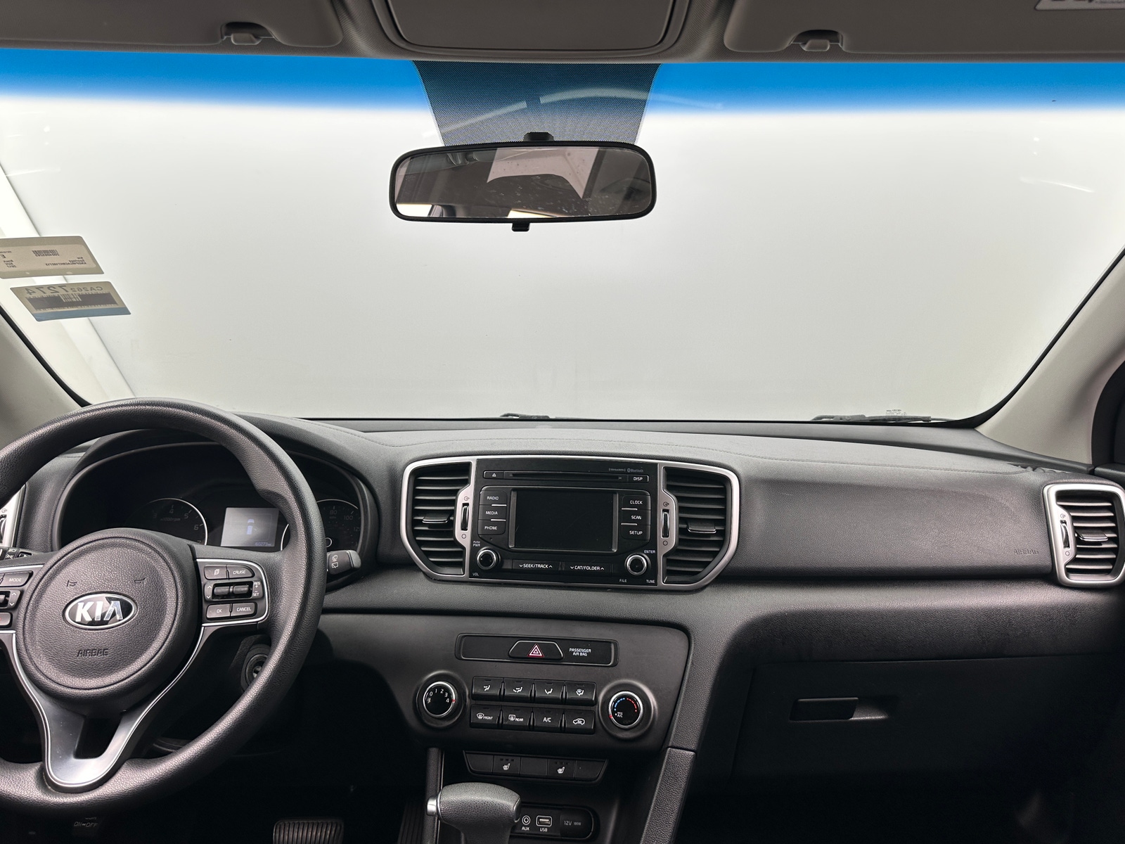 Thumbnail: 2017 Kia Sportage - 3