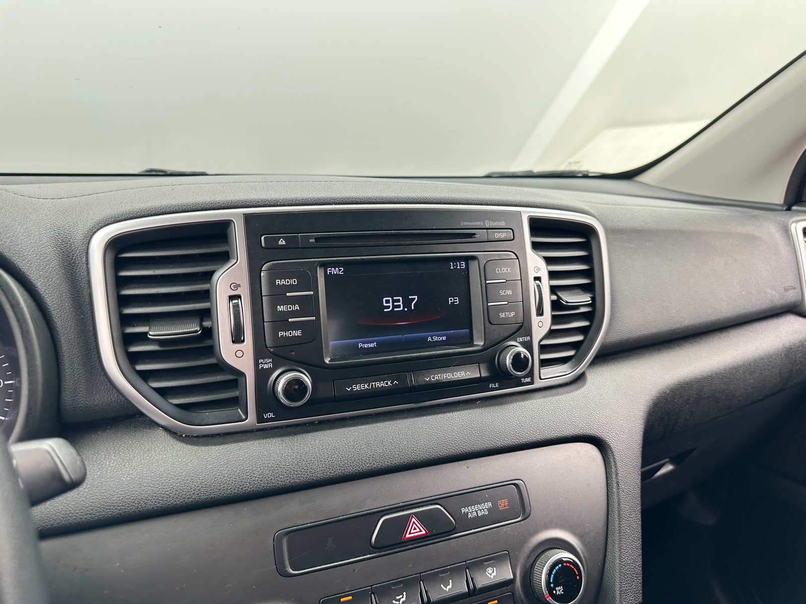 Thumbnail: 2017 Kia Sportage - 4