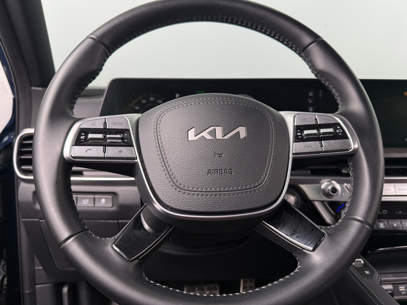 Thumbnail: 2024 Kia Telluride - 4