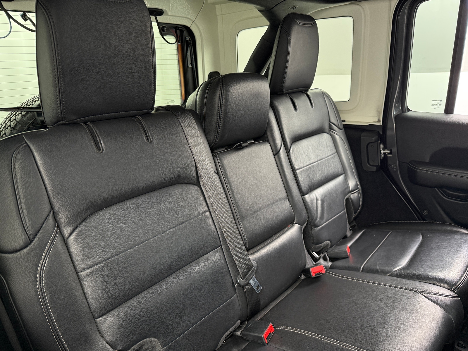 Thumbnail: 2021 Jeep Wrangler - 6