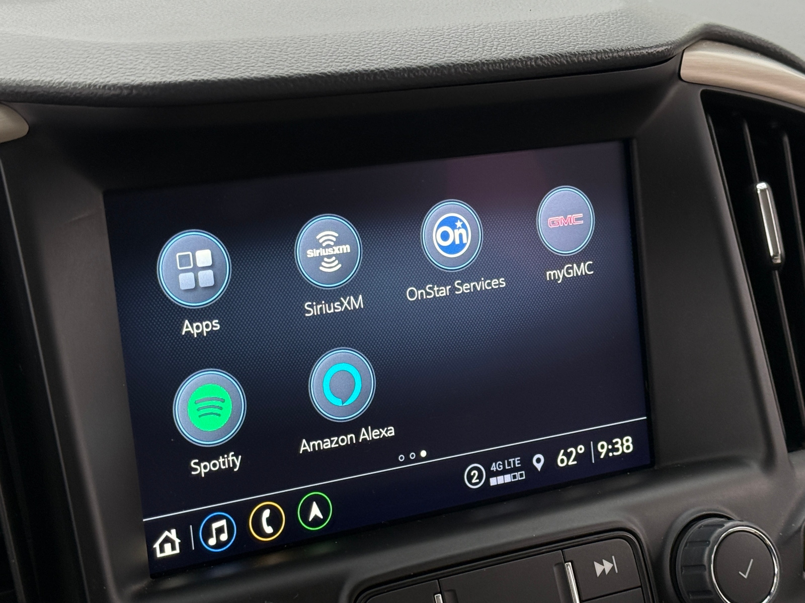 Thumbnail: 2022 GMC Terrain - 3