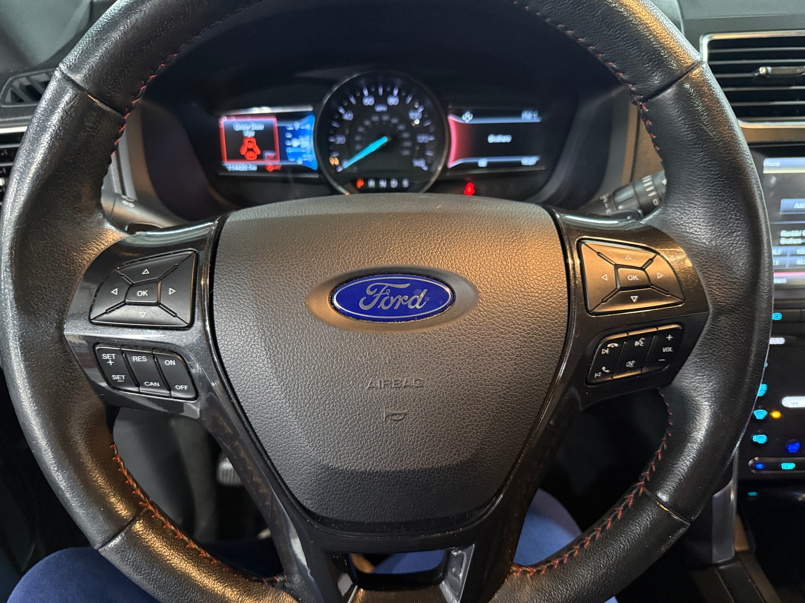 Thumbnail: 2016 Ford Explorer - 4