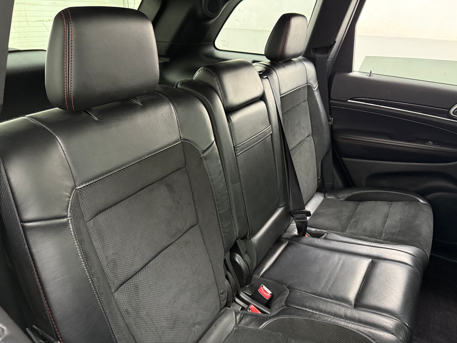 Thumbnail: 2017 Jeep Grand Cherokee - 5