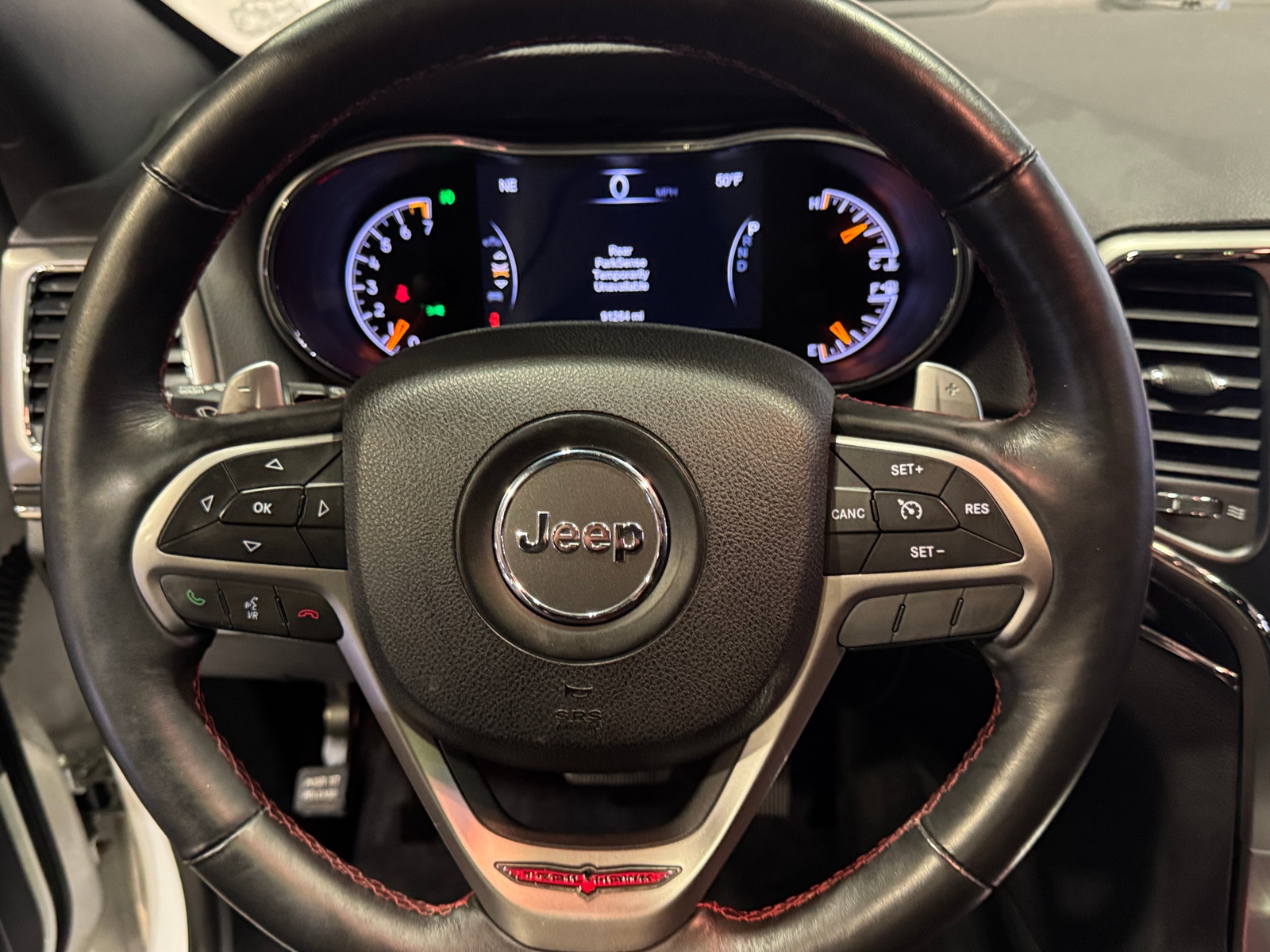 Thumbnail: 2017 Jeep Grand Cherokee - 4