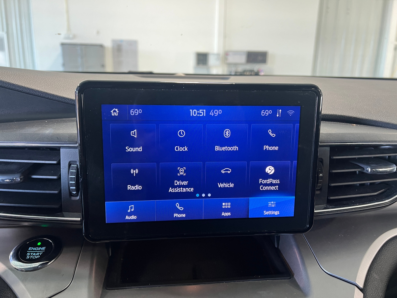 Thumbnail: 2020 Ford Explorer - 3