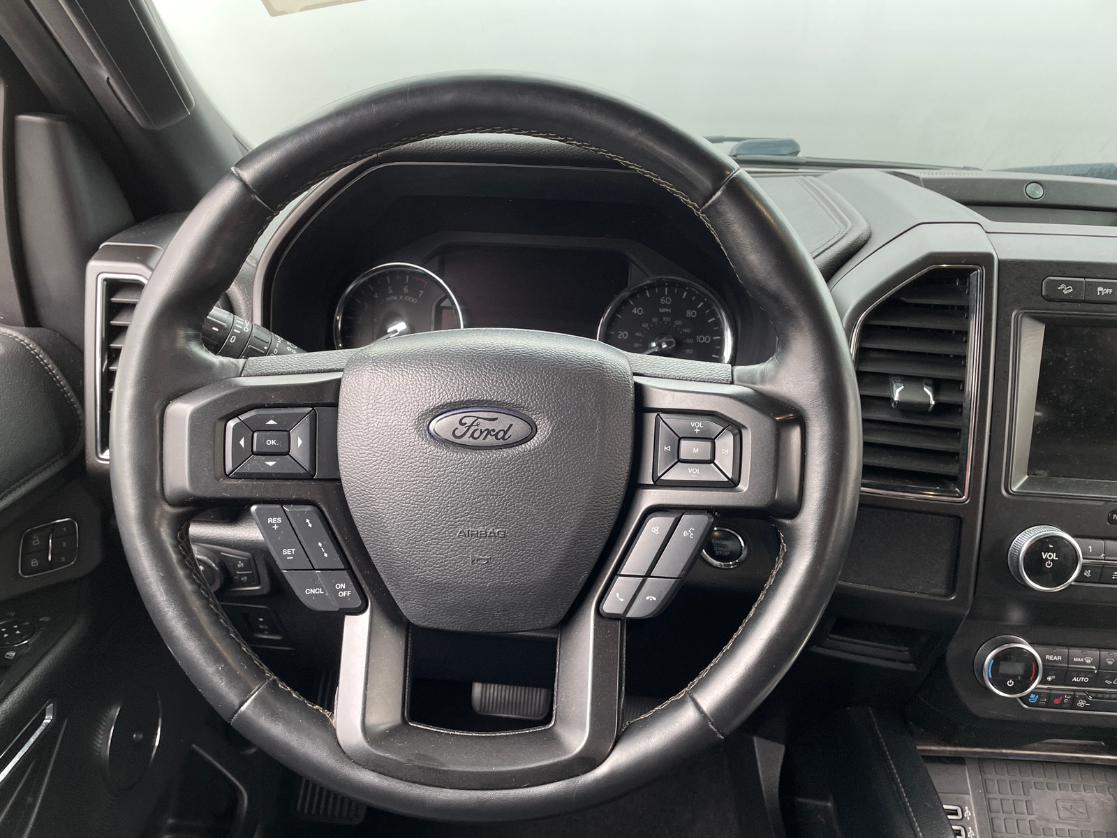 Thumbnail: 2019 Ford Expedition - 4