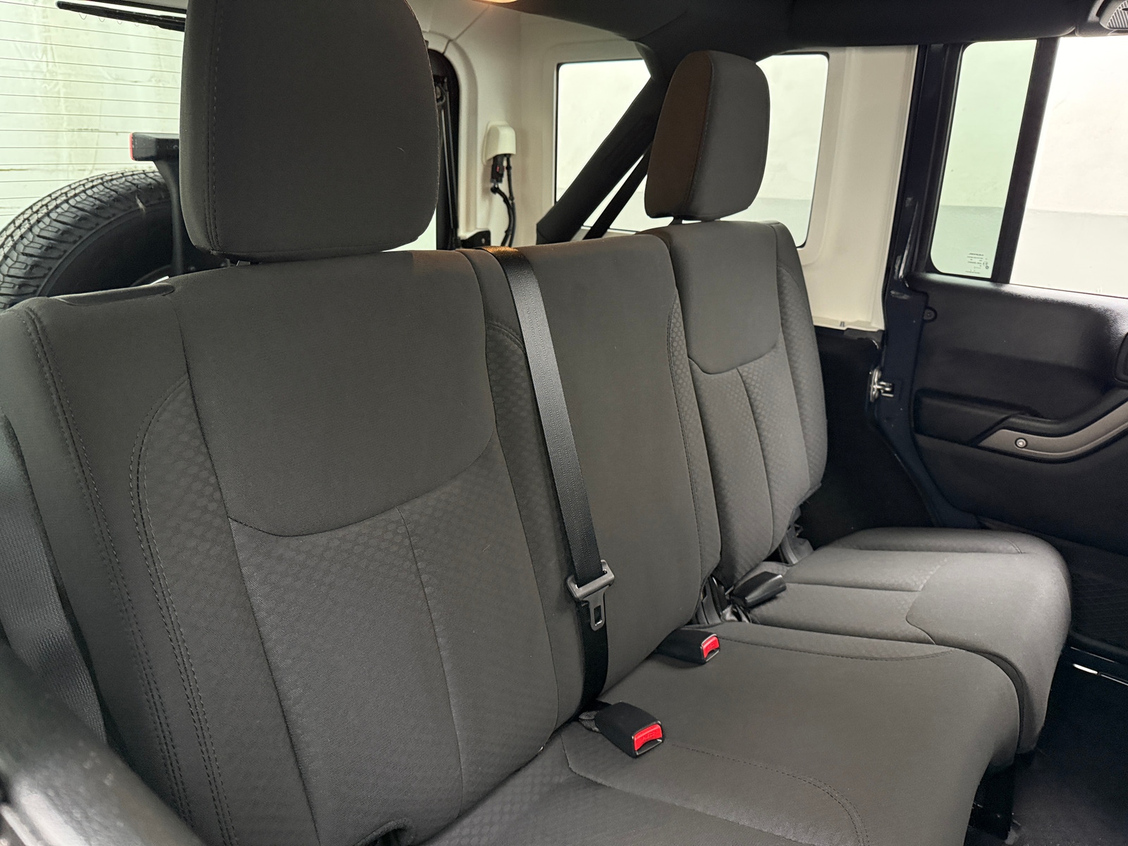 Thumbnail: 2017 Jeep Wrangler - 6