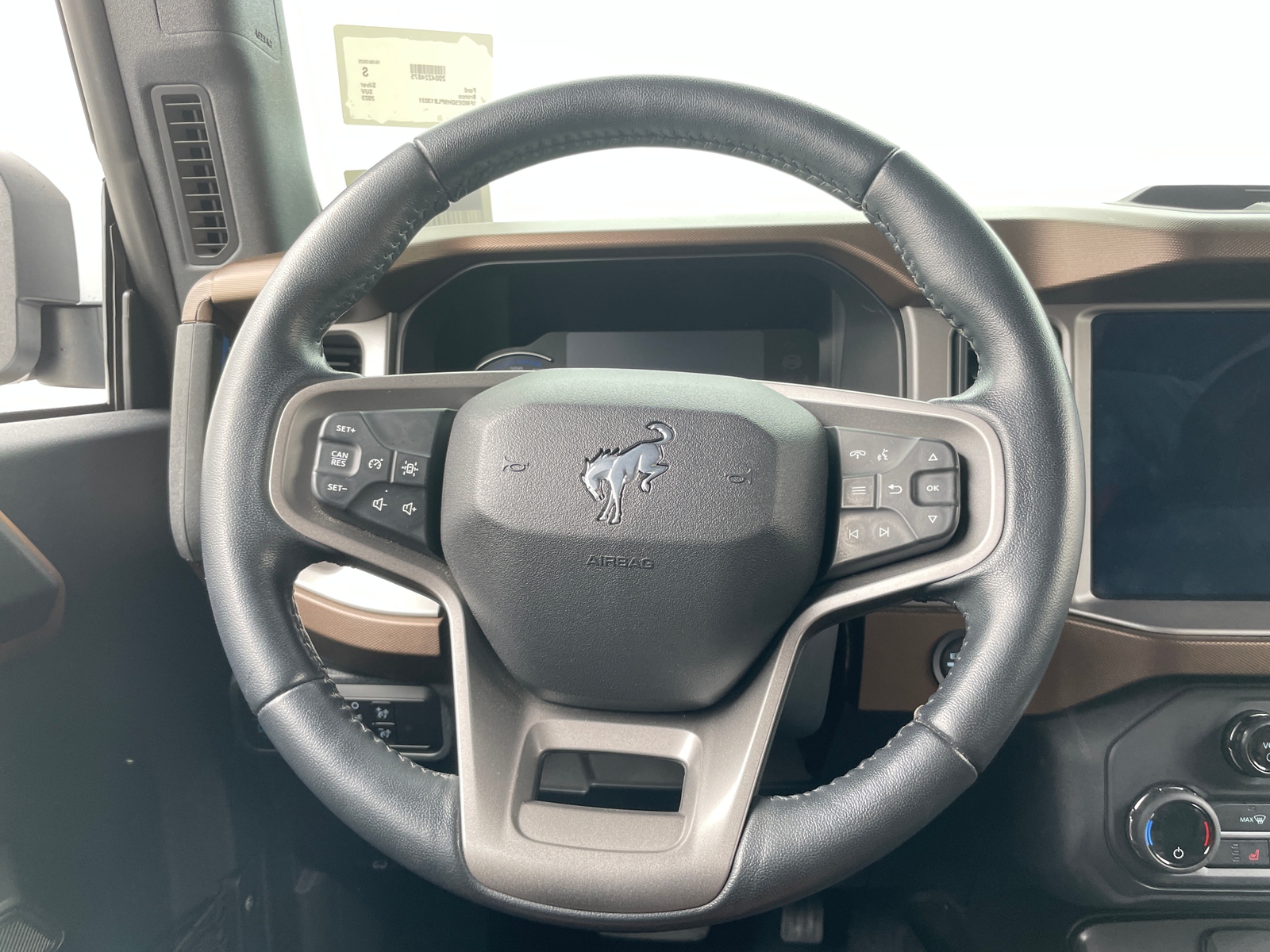 Thumbnail: 2023 Ford Bronco - 5