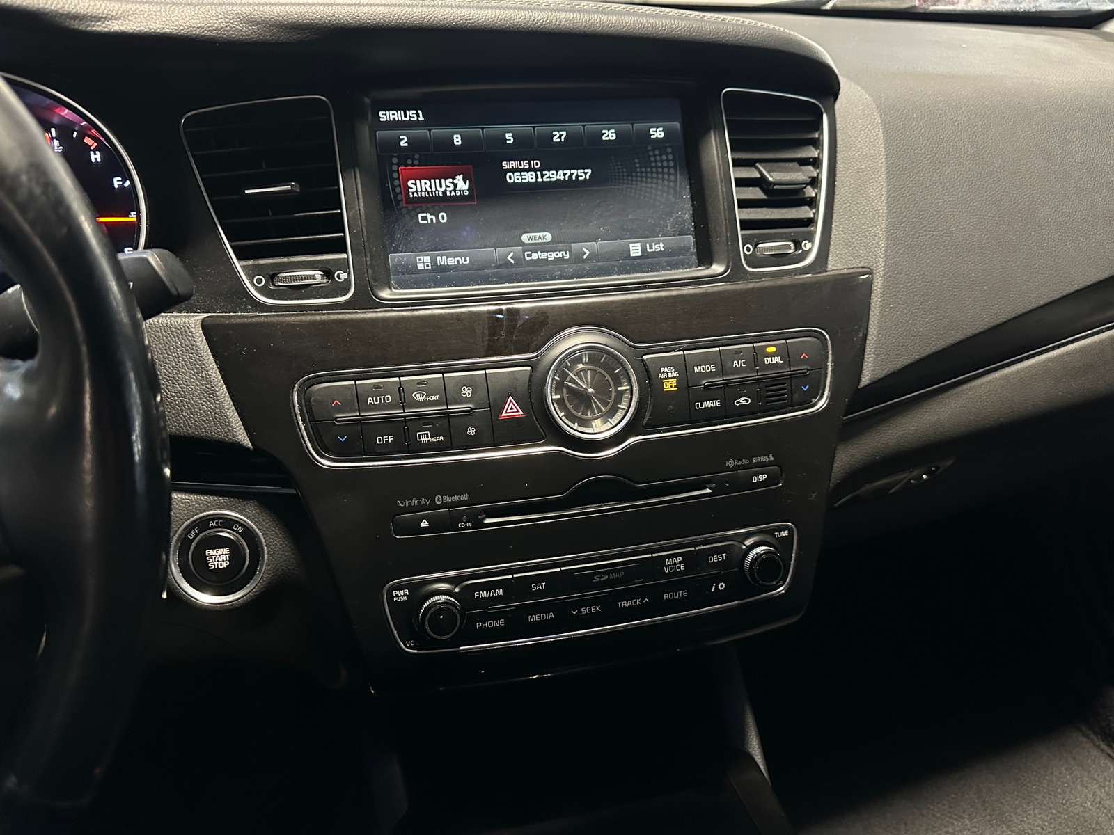 Thumbnail: 2016 Kia Cadenza - 3