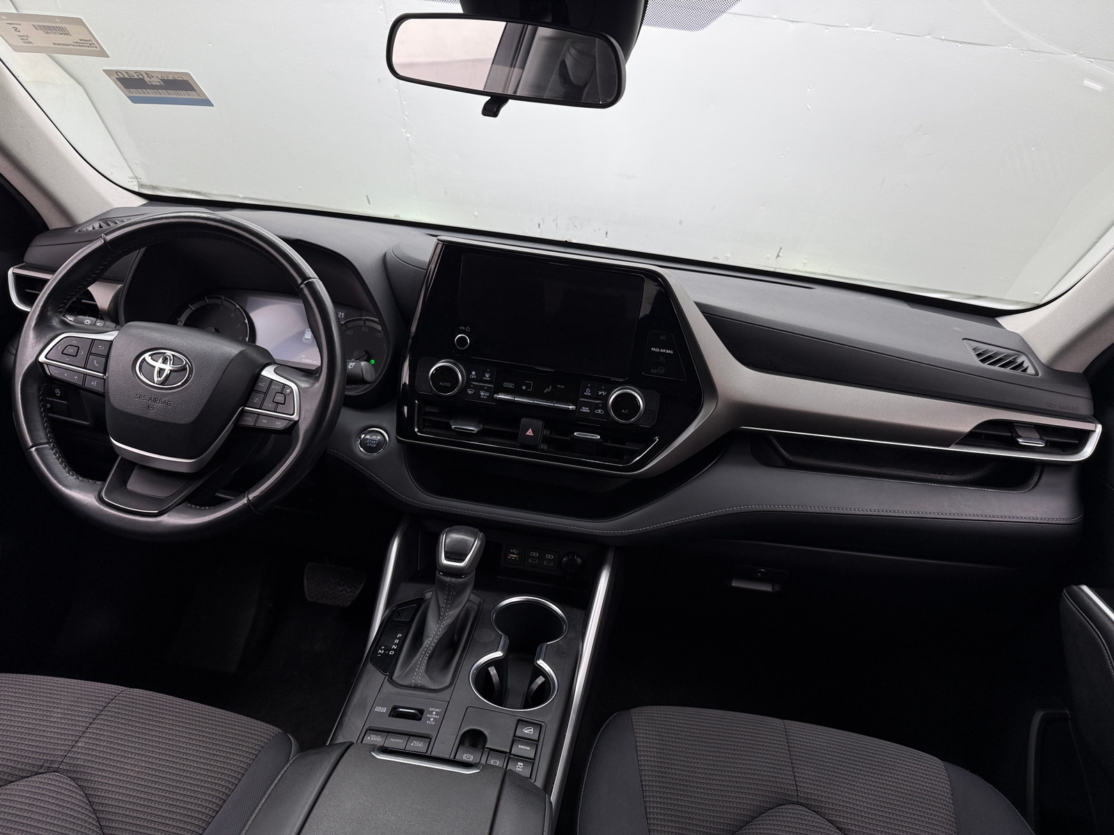 Thumbnail: 2023 Toyota Highlander - 3