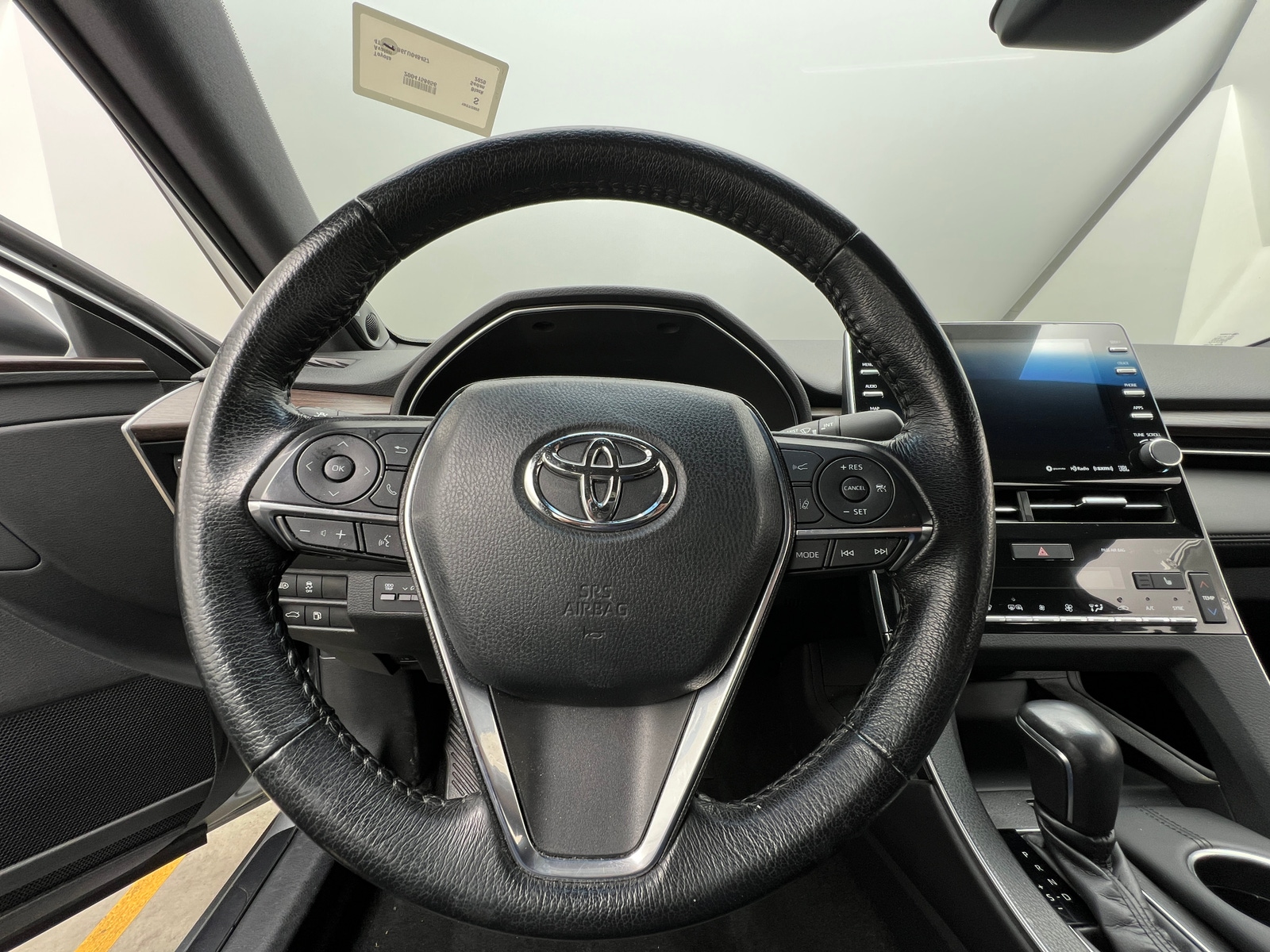 Thumbnail: 2020 Toyota Avalon - 4