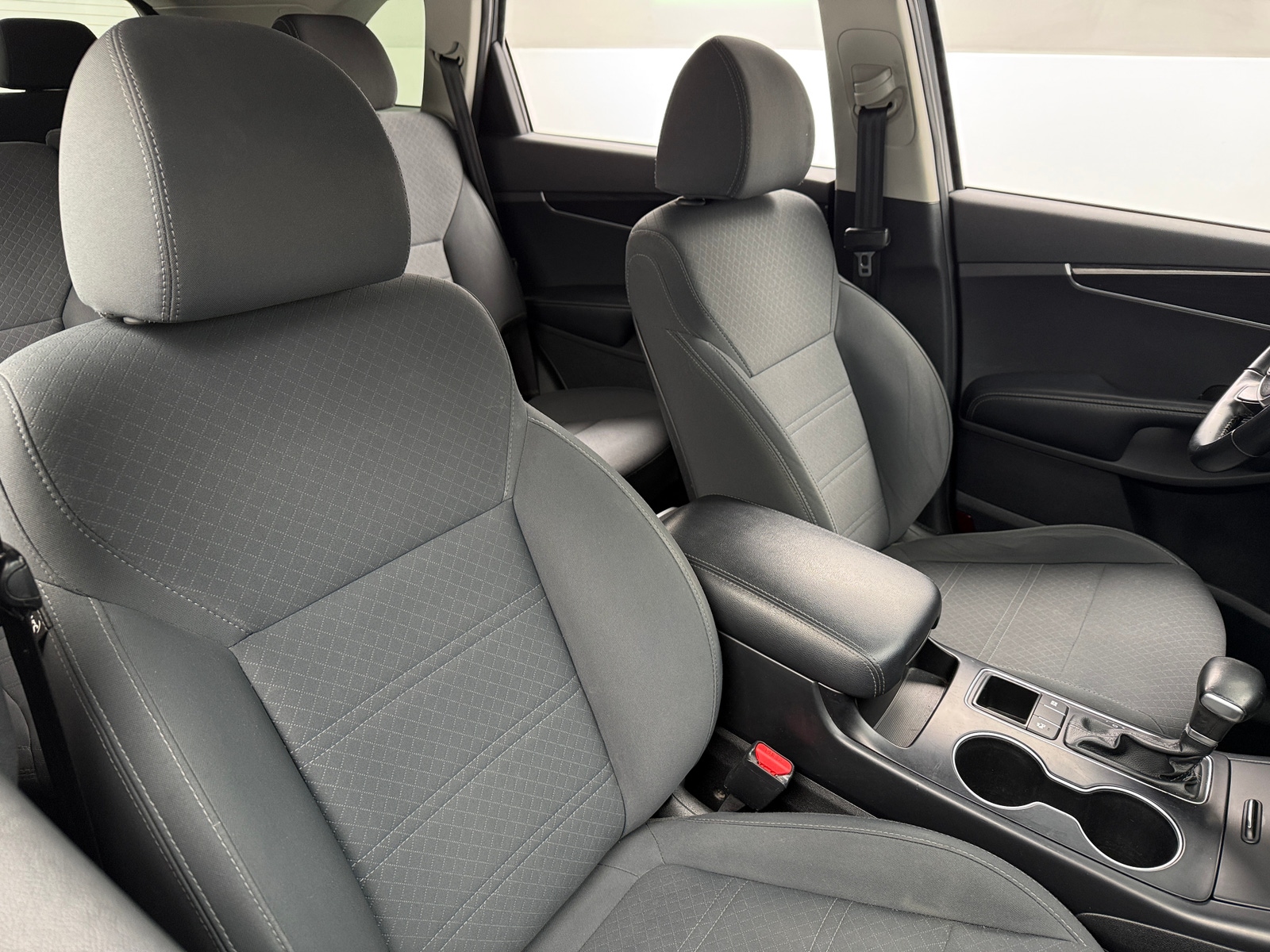 Thumbnail: 2019 Kia Sorento - 2