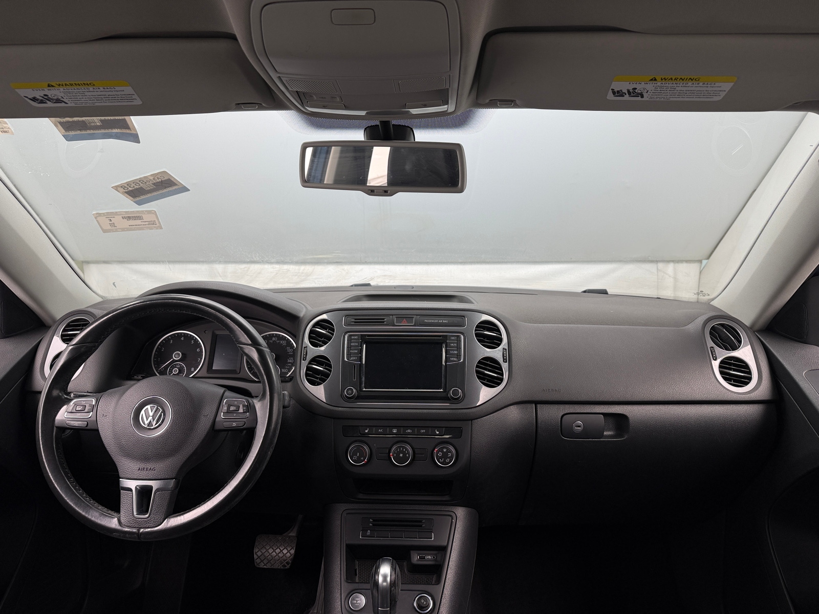 Thumbnail: 2017 Volkswagen Tiguan - 3