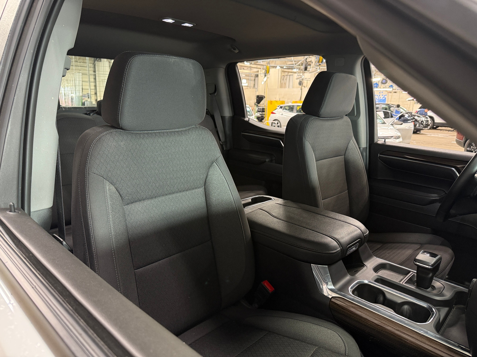 Thumbnail: 2024 Chevrolet Silverado 1500 - 2