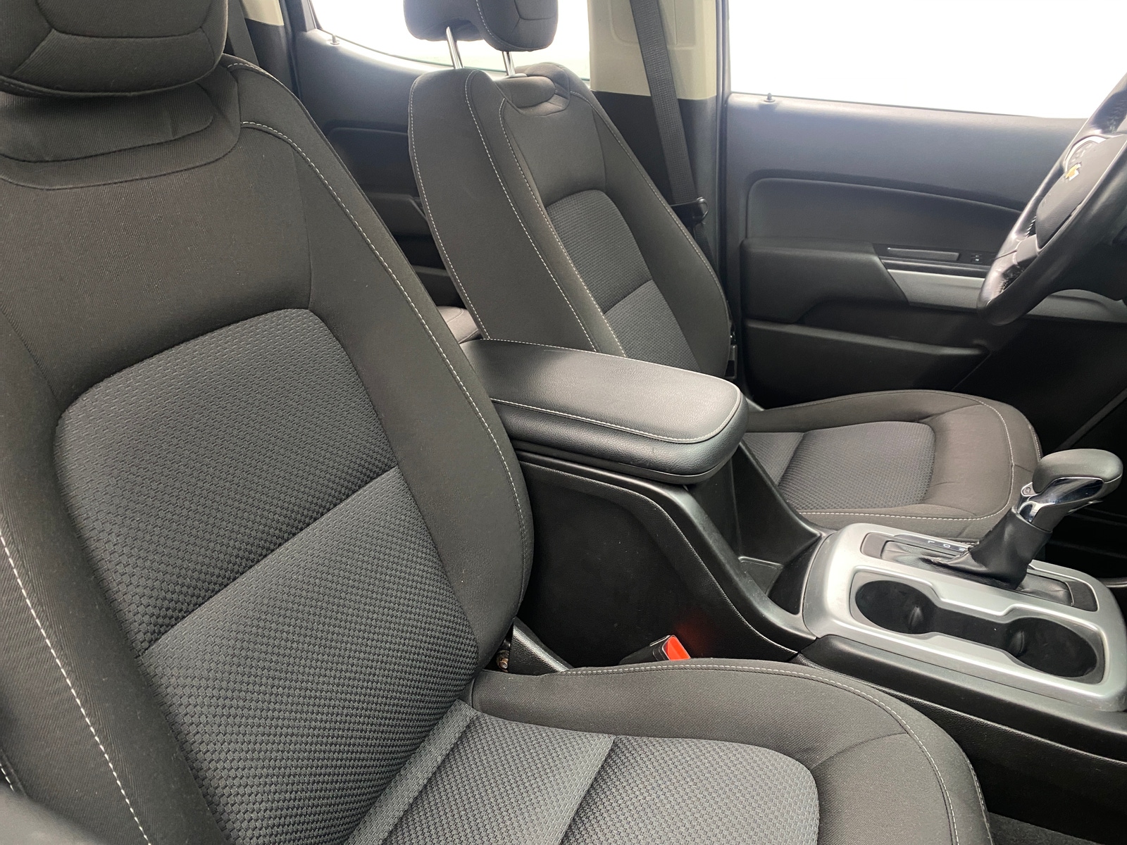 Thumbnail: 2022 Chevrolet Colorado - 2